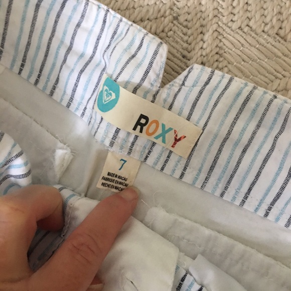 Roxy white shorts - Picture 3 of 4